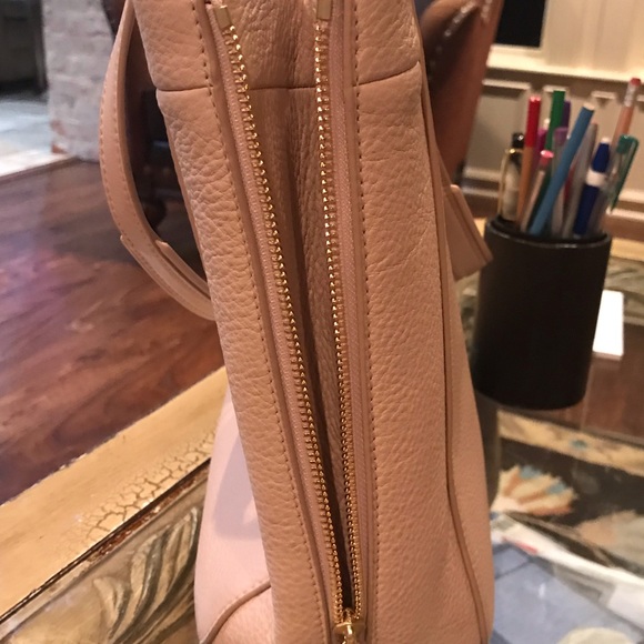 Beautiful blush leather tote - Picture 2 of 4